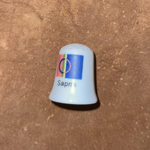 Samisk flagg fingerbøl